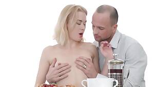 anal blondine blowjob